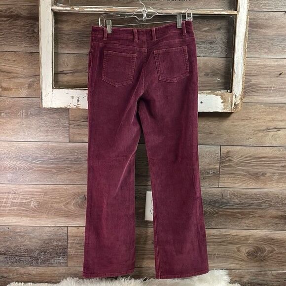 D & CO Women’s Burgundy Corduroy Button Zip Boot Cut Pants Size 6 - Picture 4 of 8